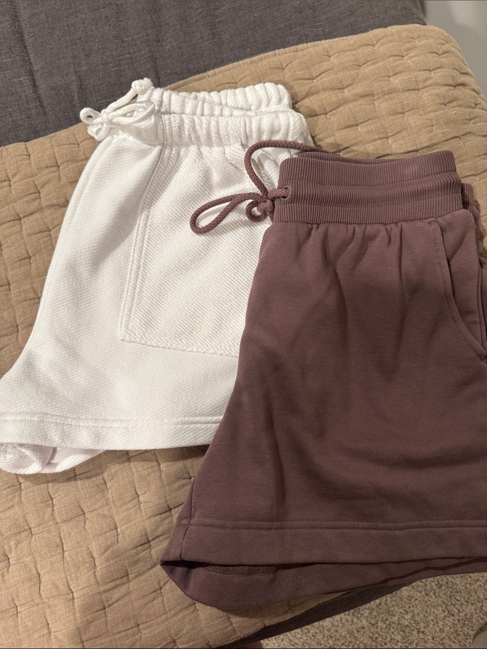 Lou & Grey Ribbed Waistband Mauve Shorts and White SO sweat-shorts